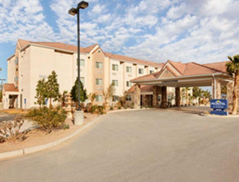Microtel Inn & Suites By Wyndham Wellton Buitenkant foto